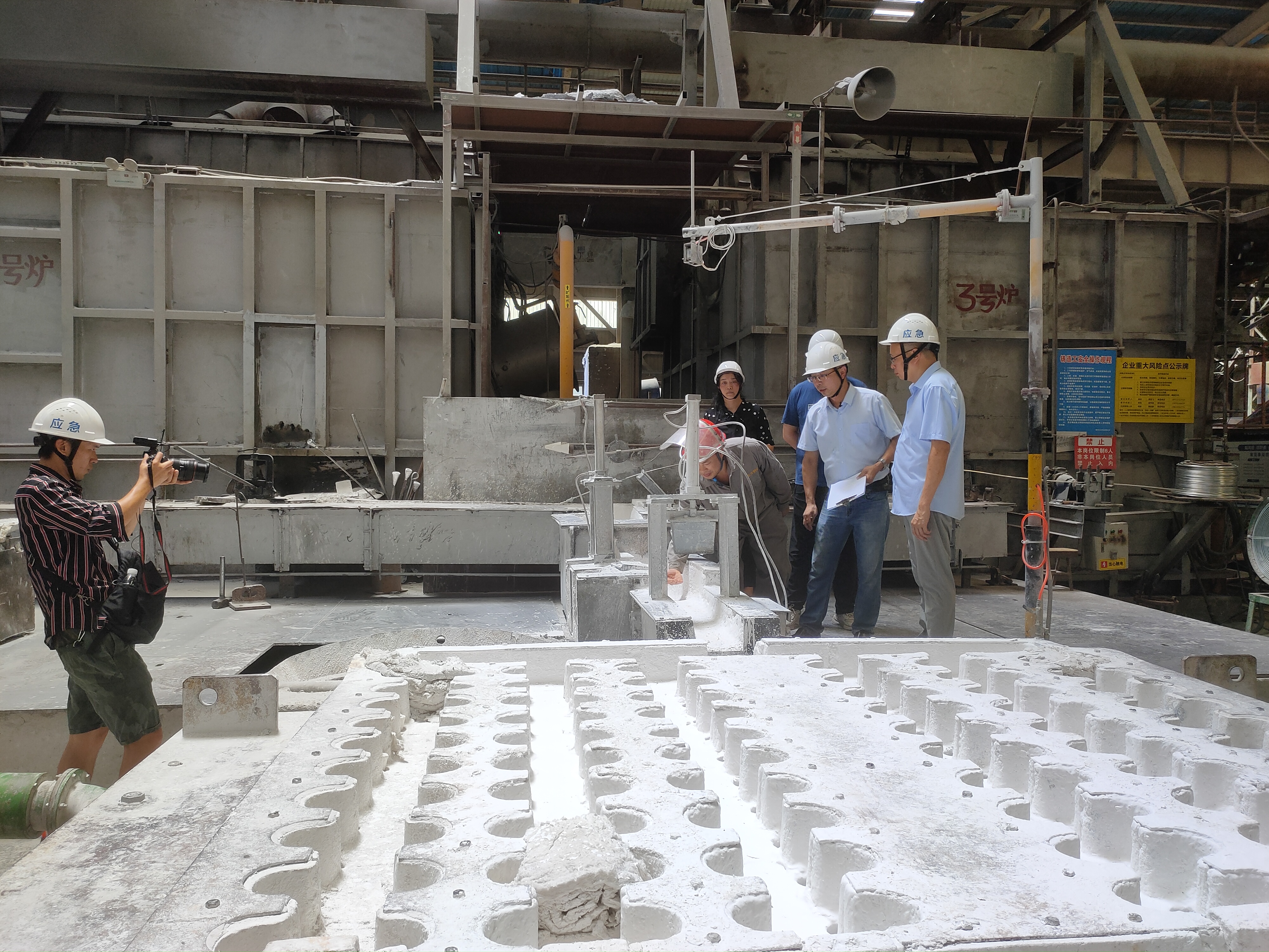 企業(yè)動態(tài)|重慶新聞頻道《安全第一》欄目組到重慶北鋁拍攝采訪